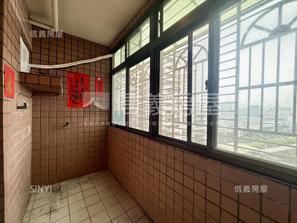 鴻莊萌美心世界房屋室內格局與周邊環境