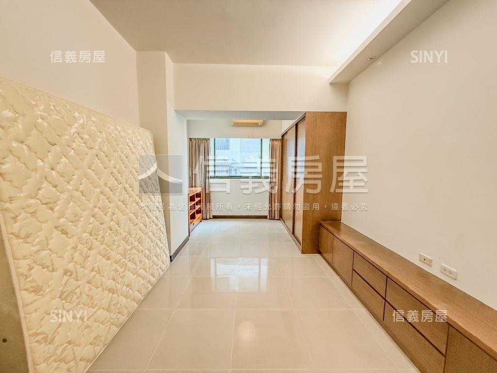 校園首排採光邊間３房車位房屋室內格局與周邊環境