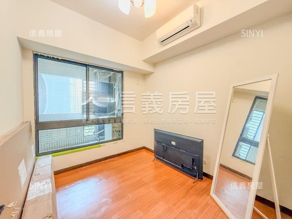 校園首排採光邊間３房車位房屋室內格局與周邊環境