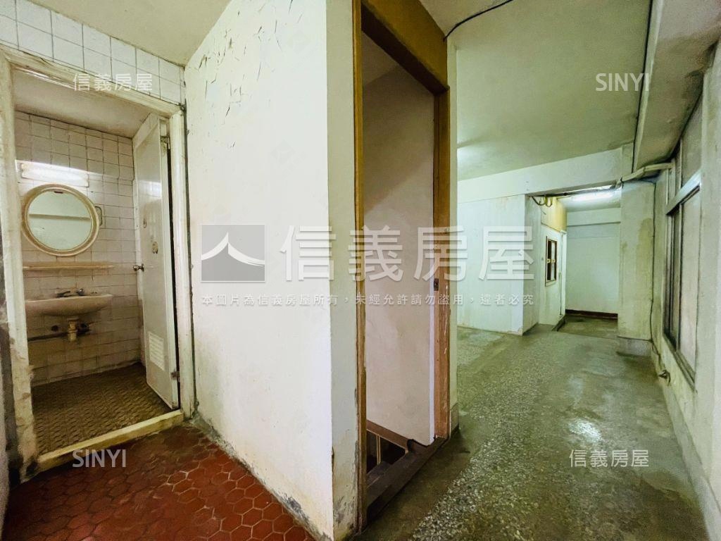 近豐原車站一樓邊間好住家房屋室內格局與周邊環境