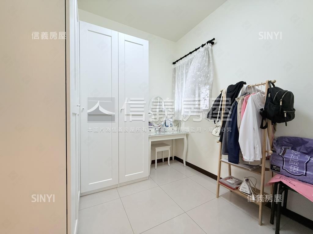 情定水蓮１３三房房屋室內格局與周邊環境