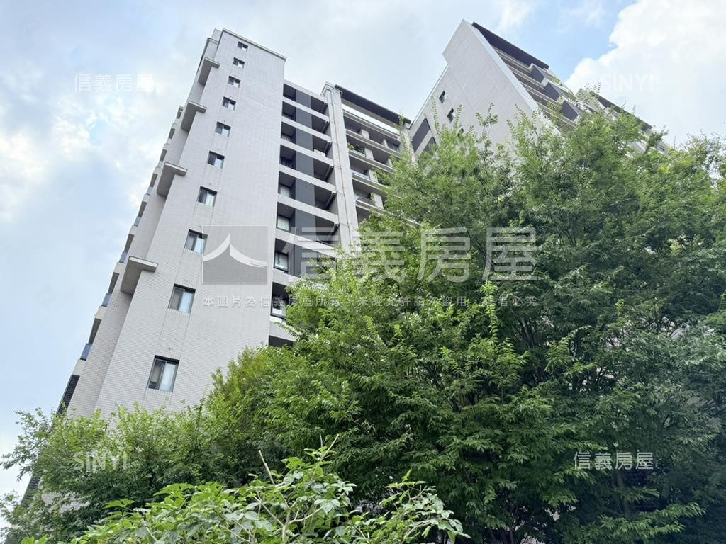 情定水蓮１３三房房屋室內格局與周邊環境