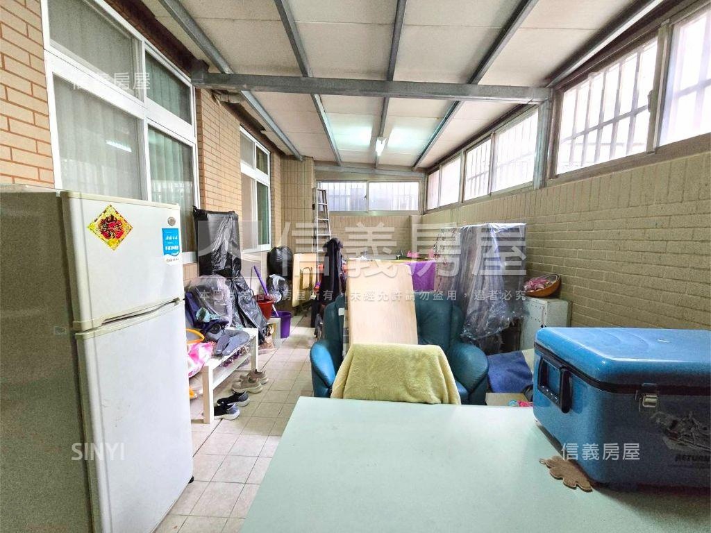 長興路稀有面寬大空間一樓房屋室內格局與周邊環境
