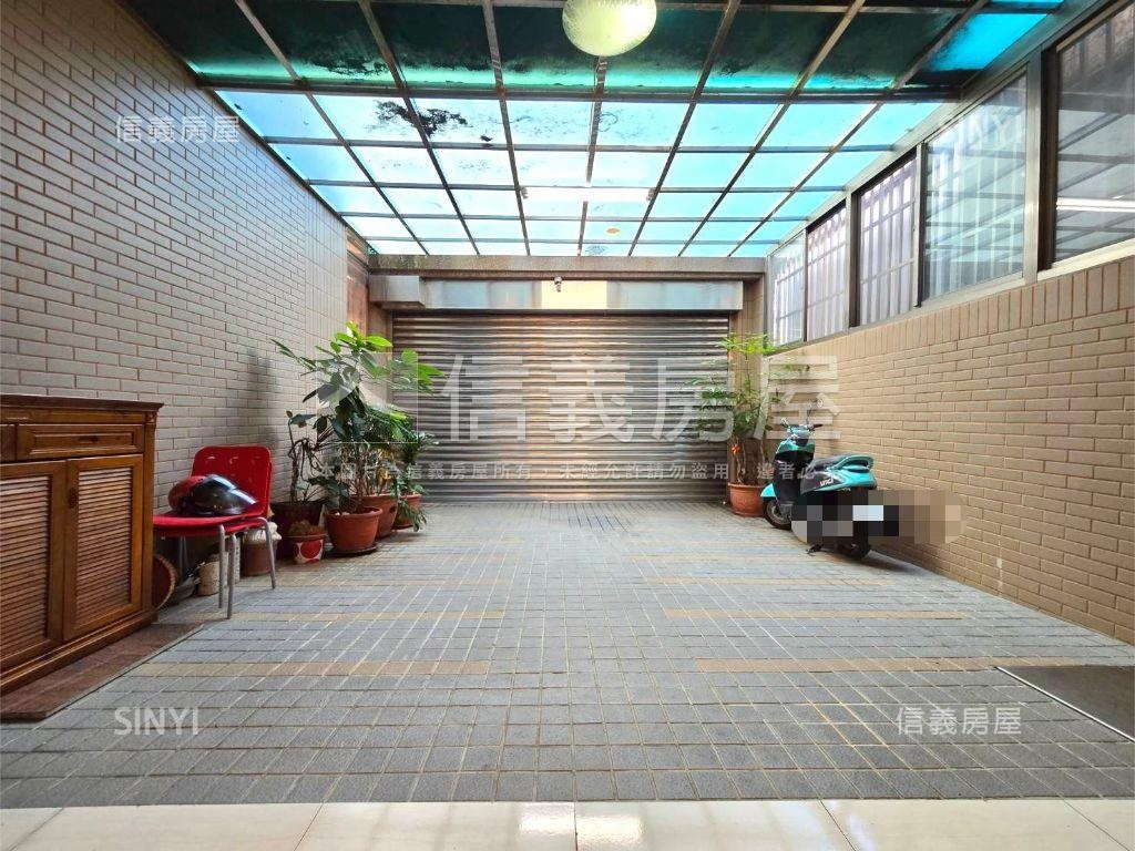 長興路稀有面寬大空間一樓房屋室內格局與周邊環境