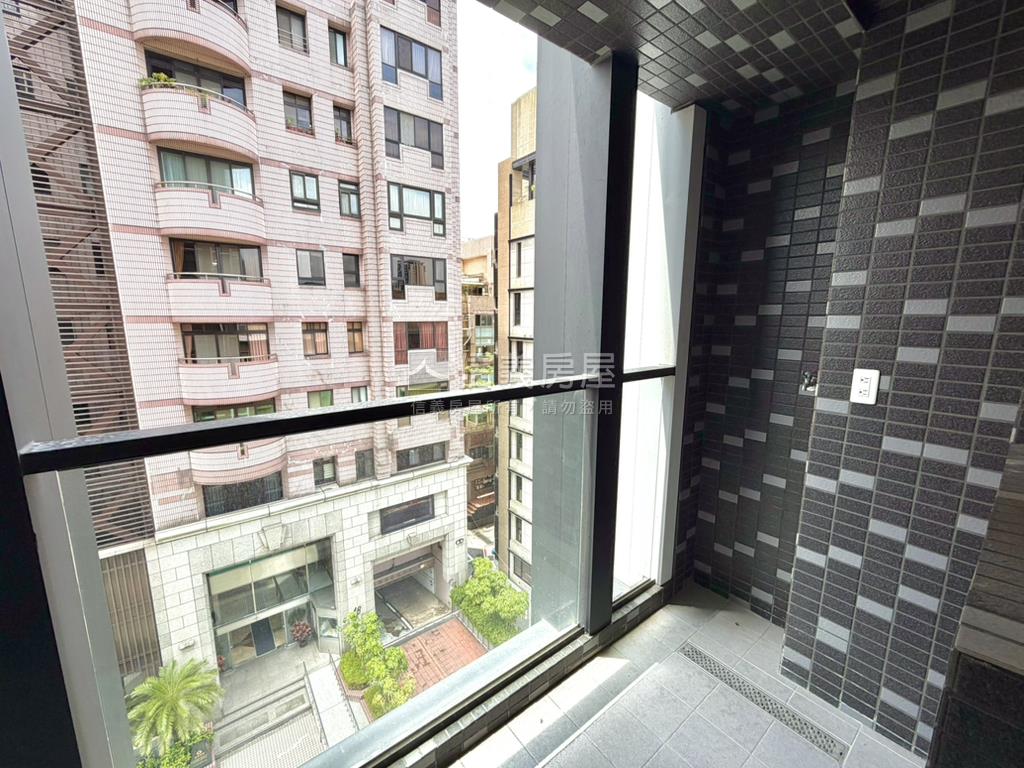 【太平洋建設】兩房加車位房屋室內格局與周邊環境