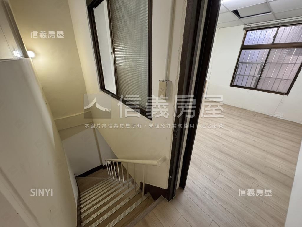 近興大透天房屋室內格局與周邊環境