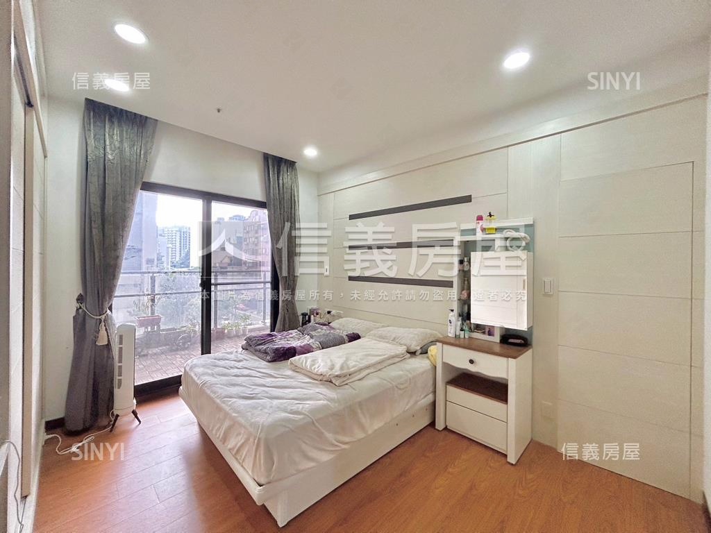 總圓上城四房美屋房屋室內格局與周邊環境