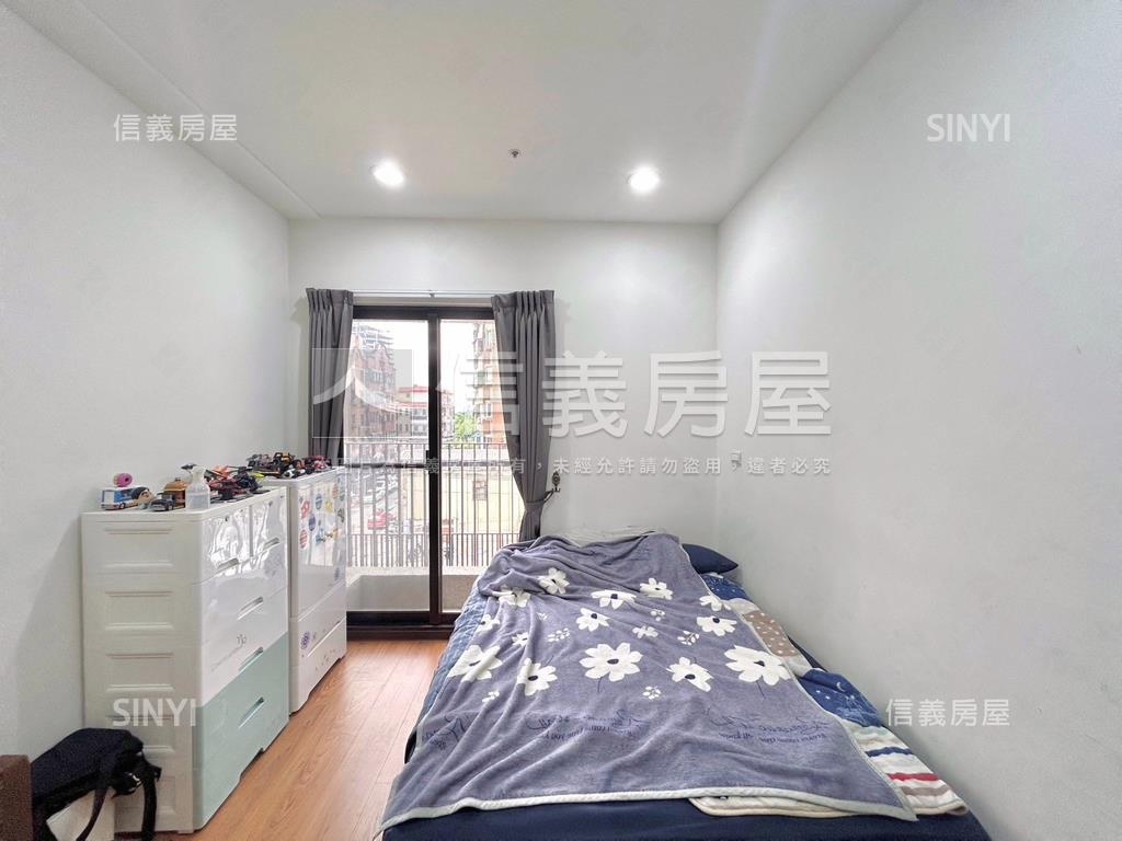 總圓上城四房美屋房屋室內格局與周邊環境