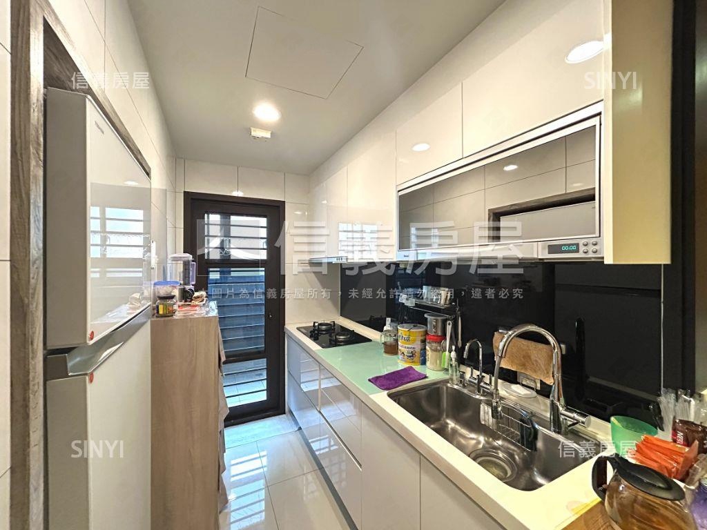 合遠家悅兩房車位房屋室內格局與周邊環境