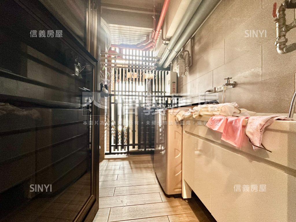 人文天璽高樓三房平車房屋室內格局與周邊環境