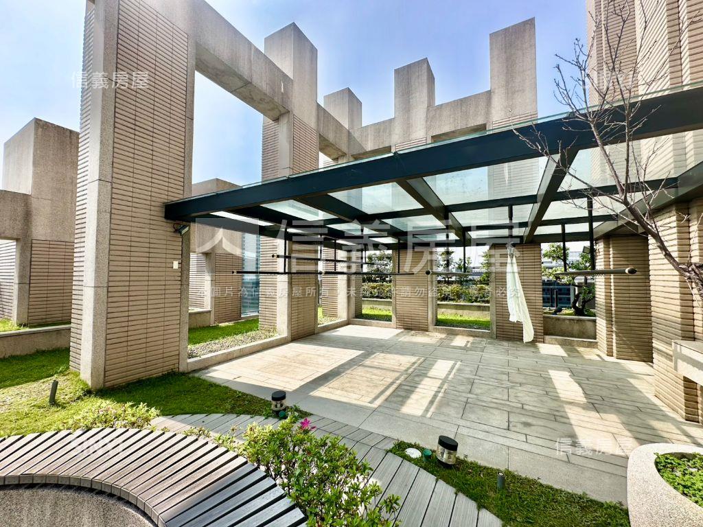 人文天璽高樓三房平車房屋室內格局與周邊環境