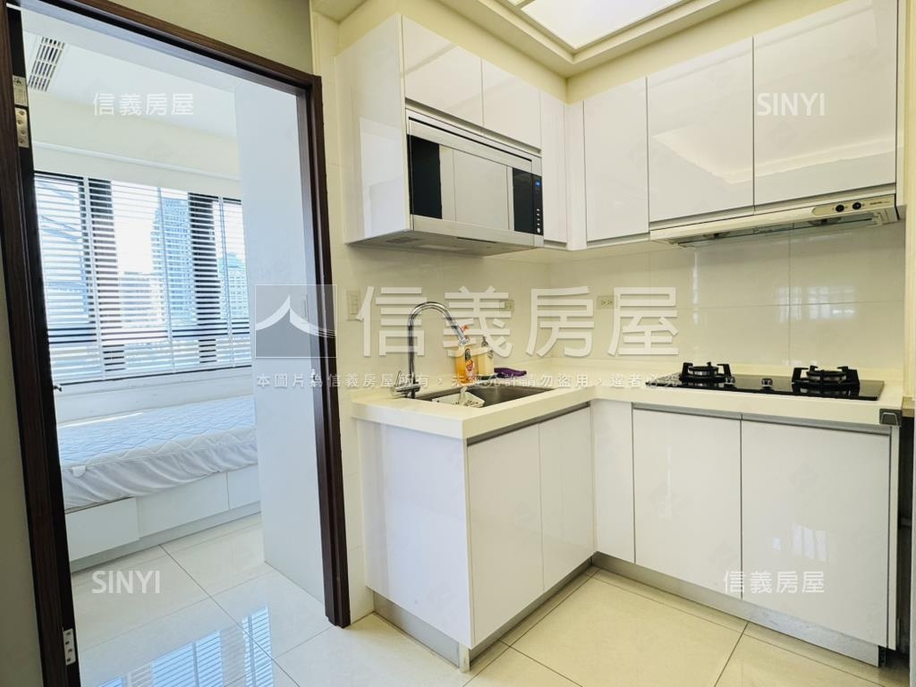 文華匯★裝潢兩房坡平車位房屋室內格局與周邊環境