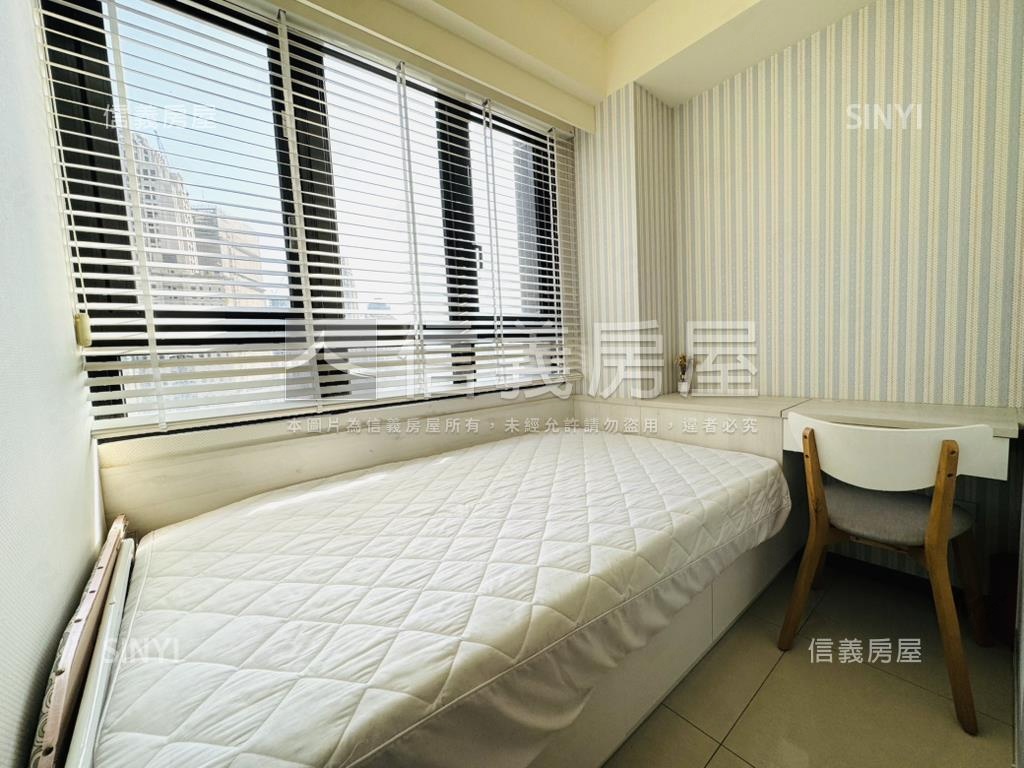 文華匯★裝潢兩房坡平車位房屋室內格局與周邊環境