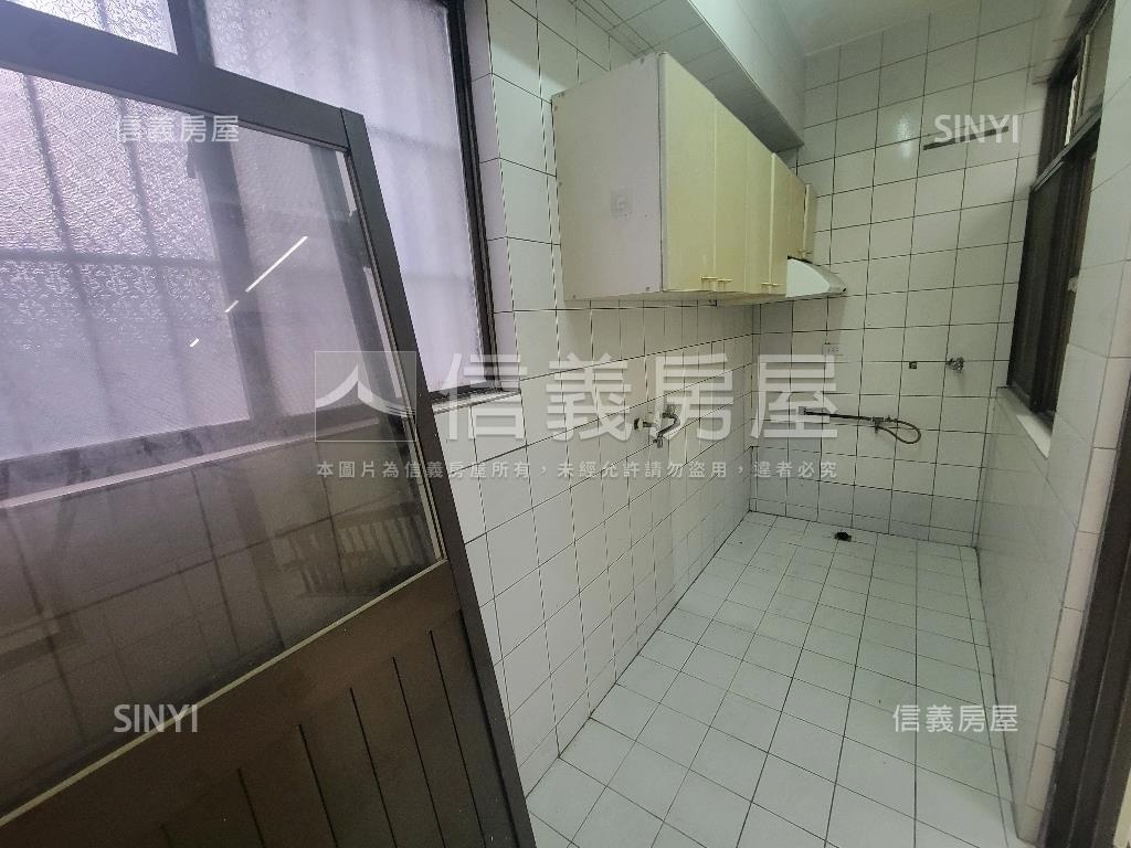 ✦正新興路✦吃市金店面房屋室內格局與周邊環境