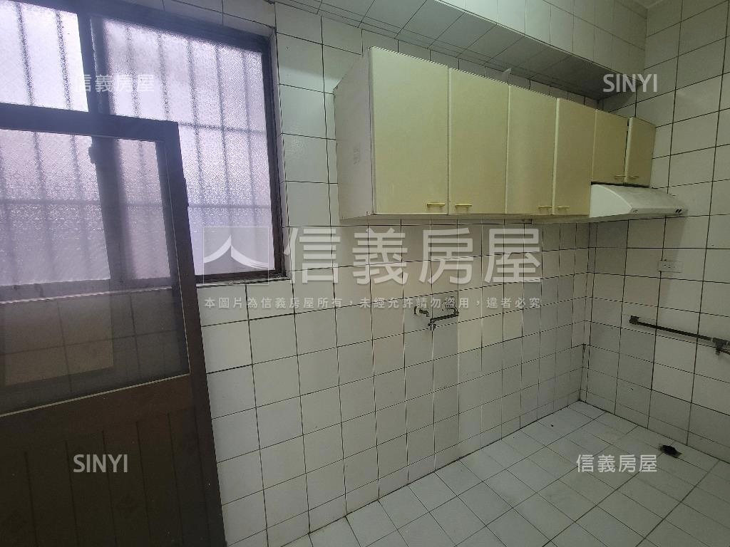 ✦正新興路✦吃市金店面房屋室內格局與周邊環境