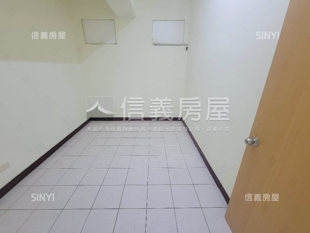 ✦正新興路✦吃市金店面房屋室內格局與周邊環境