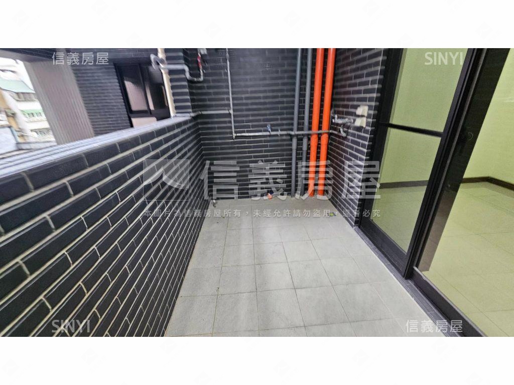 附中學區全新三房坡平車位房屋室內格局與周邊環境