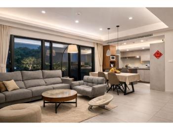 新接★東騰美妝三房車位