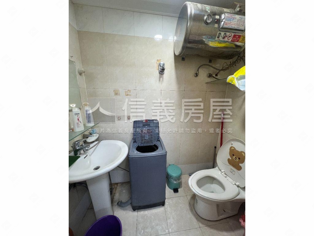 士林社子低總價店面車位房屋室內格局與周邊環境