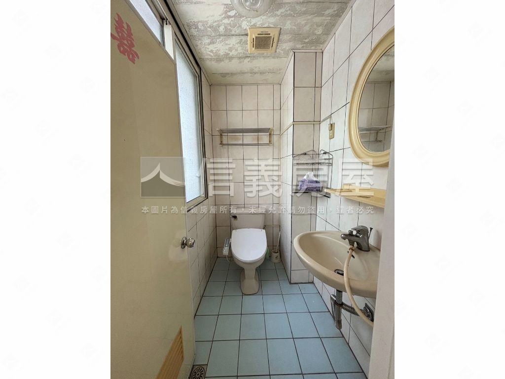 屋況棒中和街公寓２樓房屋室內格局與周邊環境