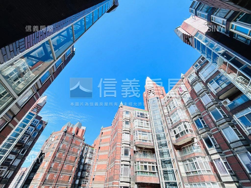 巴黎伯爵三房車位房屋室內格局與周邊環境