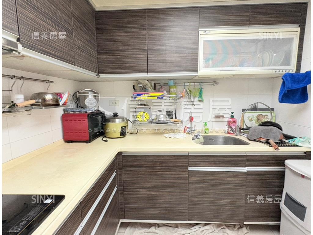 春城邊間樹景四房房屋室內格局與周邊環境