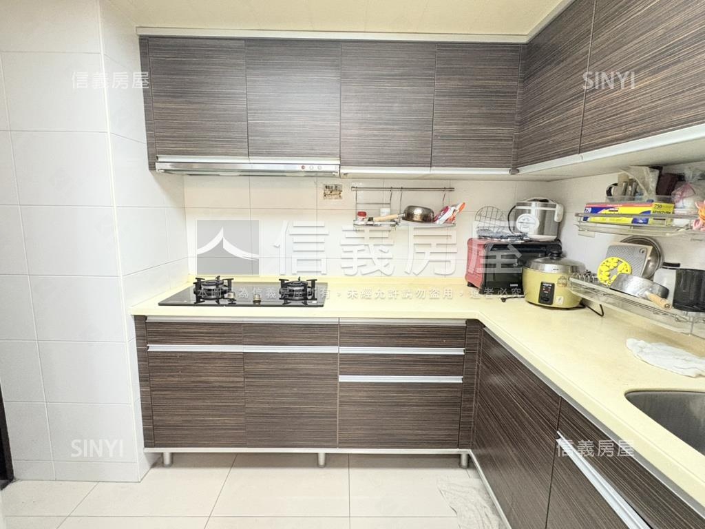 春城邊間樹景四房房屋室內格局與周邊環境