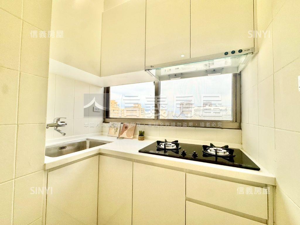 近巨城【柯林頓】三房房屋室內格局與周邊環境