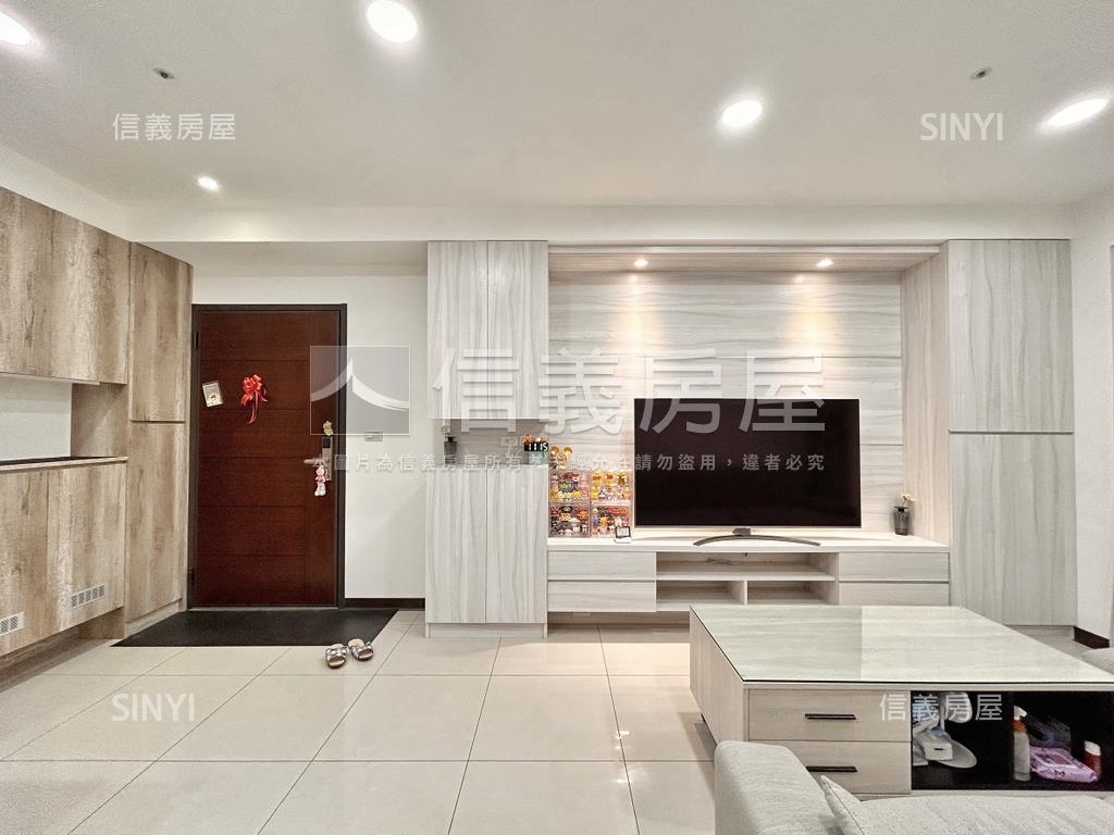 合登明亮典雅兩房車位房屋室內格局與周邊環境