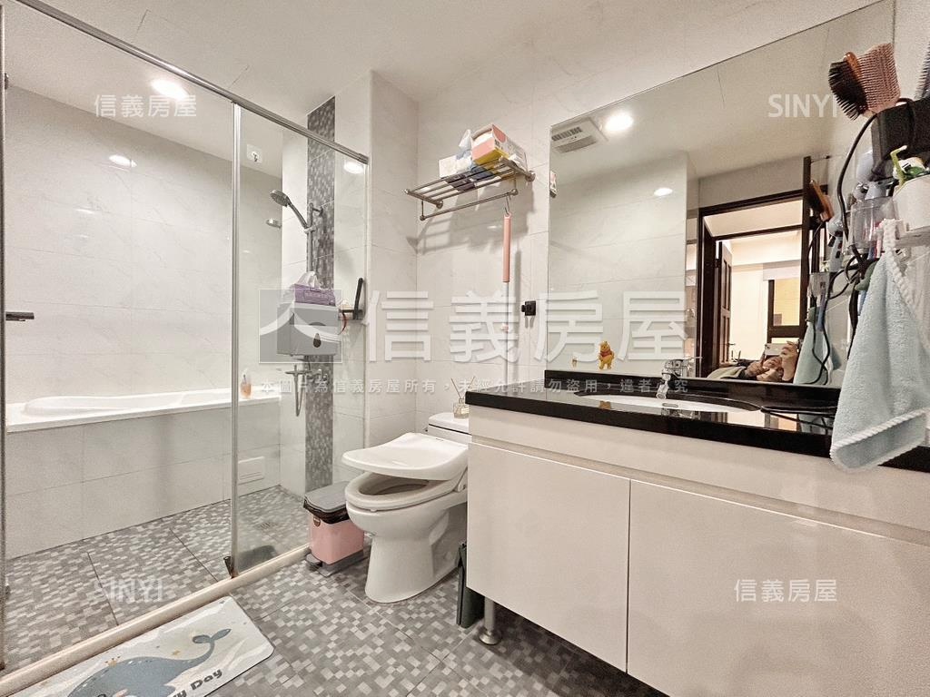 合登明亮典雅兩房車位房屋室內格局與周邊環境