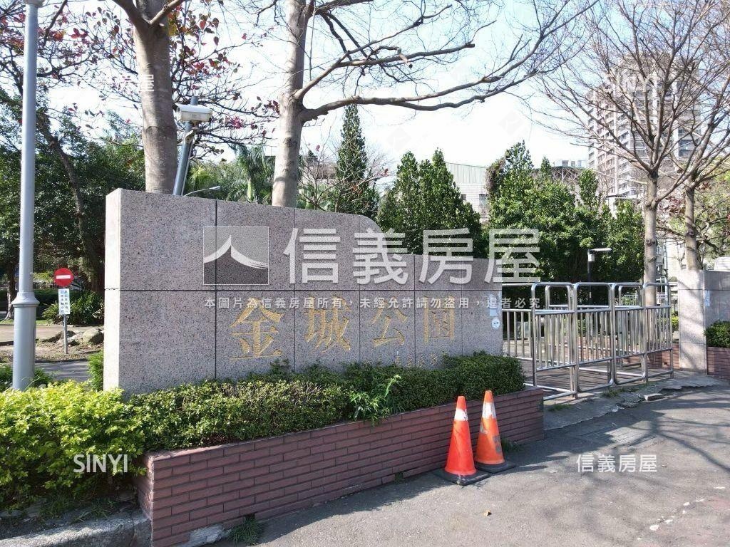 買方服務費１％雲集三房房屋室內格局與周邊環境