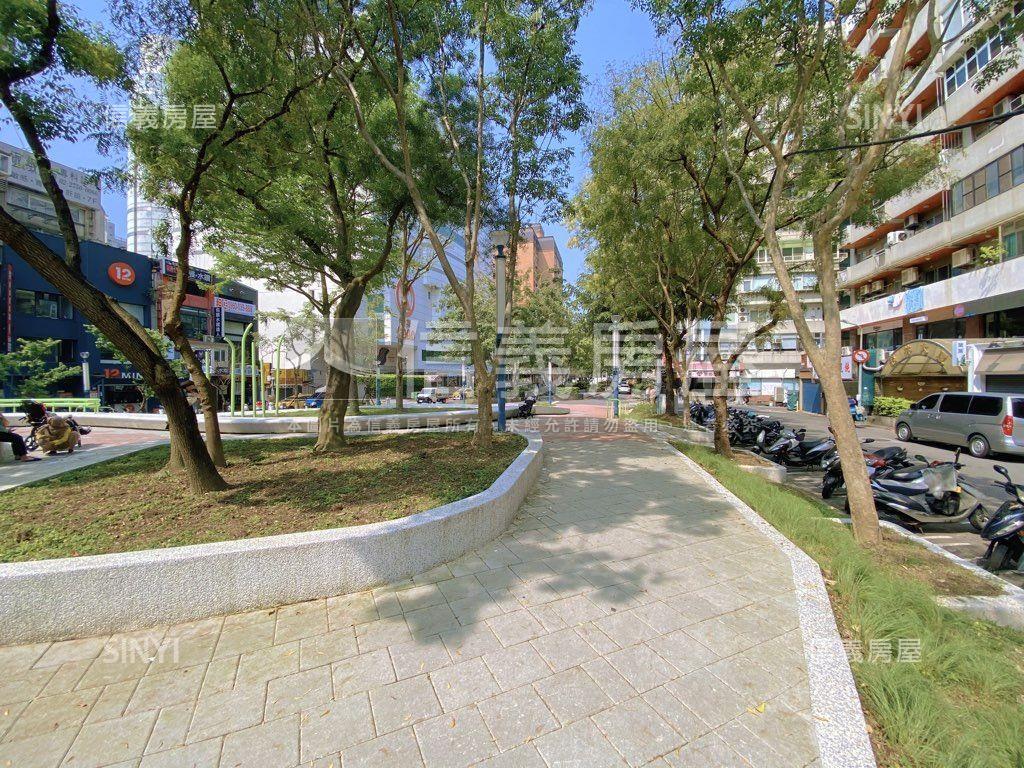 忠孝ＳＯＧＯ後方二樓住店房屋室內格局與周邊環境