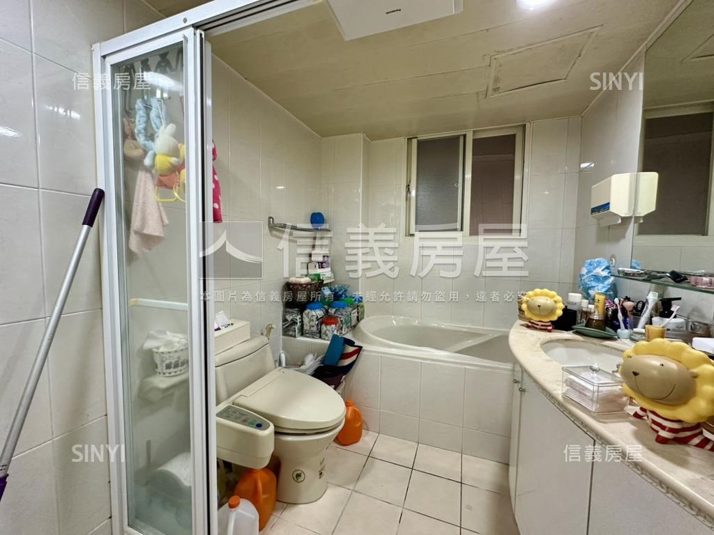 極品。海景三房平面車位房屋室內格局與周邊環境