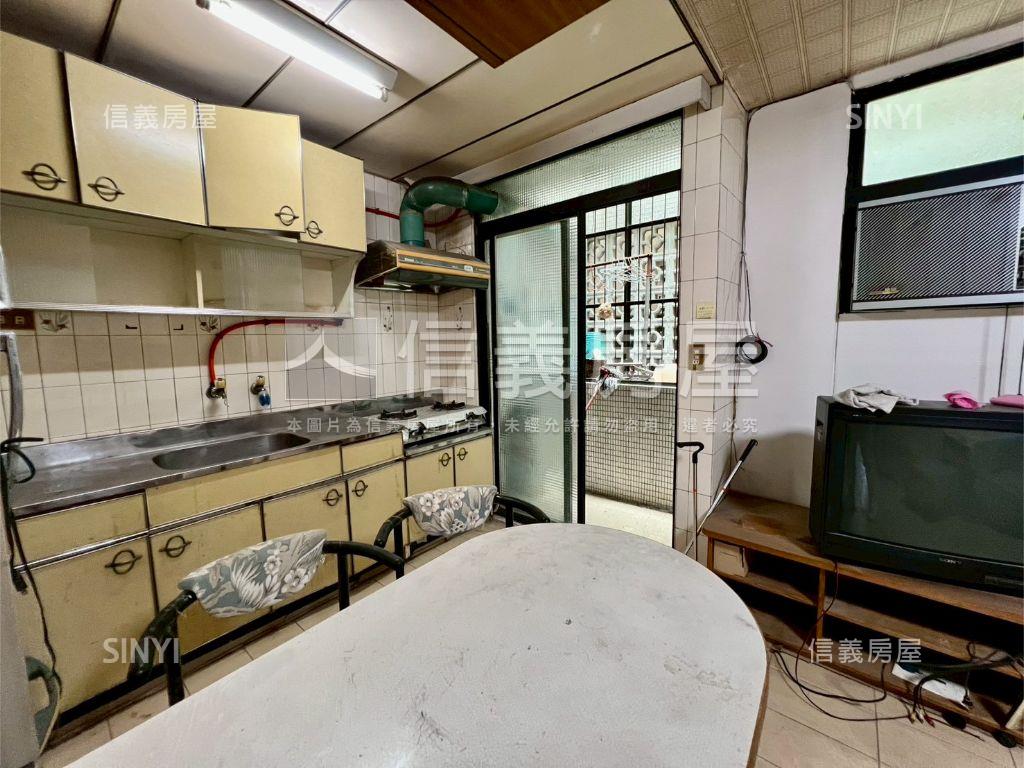西門圓環旁公寓房屋室內格局與周邊環境