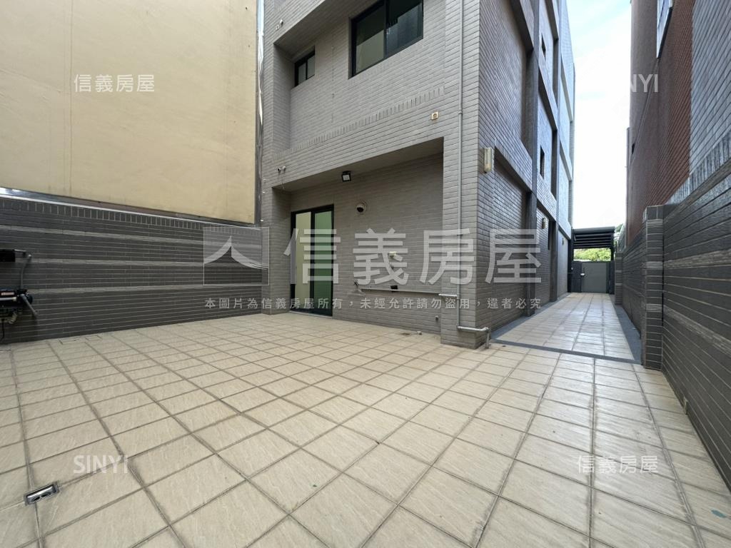 台積電梯邊間大地坪店住房屋室內格局與周邊環境