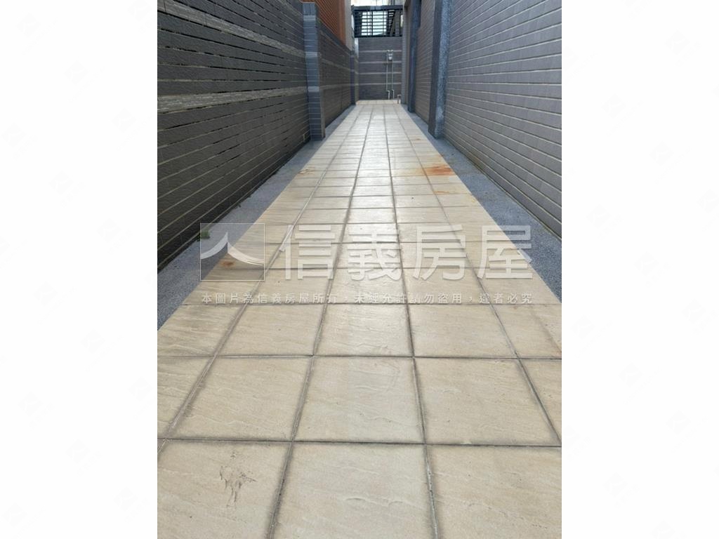 台積電梯邊間大地坪店住房屋室內格局與周邊環境