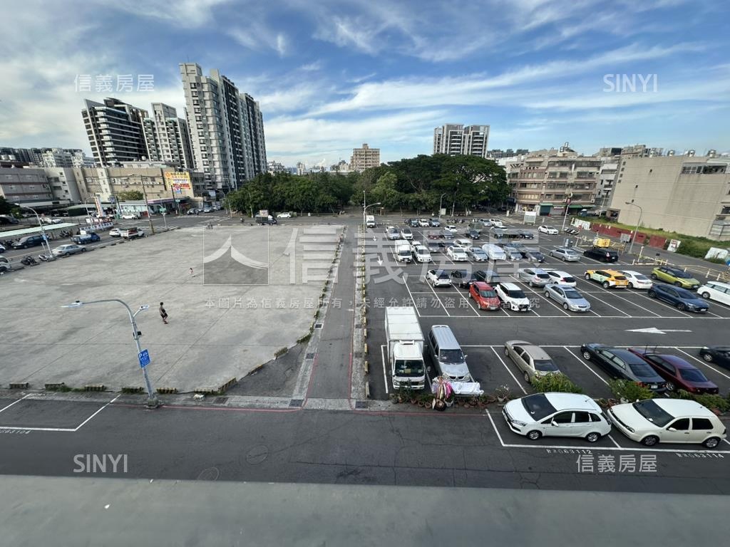 台積電梯邊間大地坪店住房屋室內格局與周邊環境