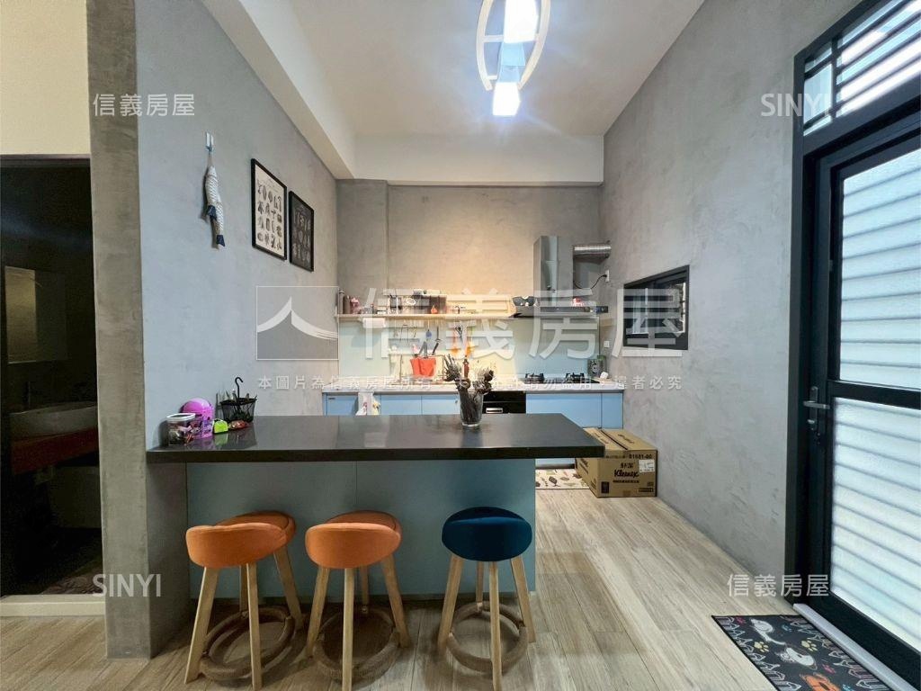 近彰化市輕屋齡❤溫馨美墅房屋室內格局與周邊環境