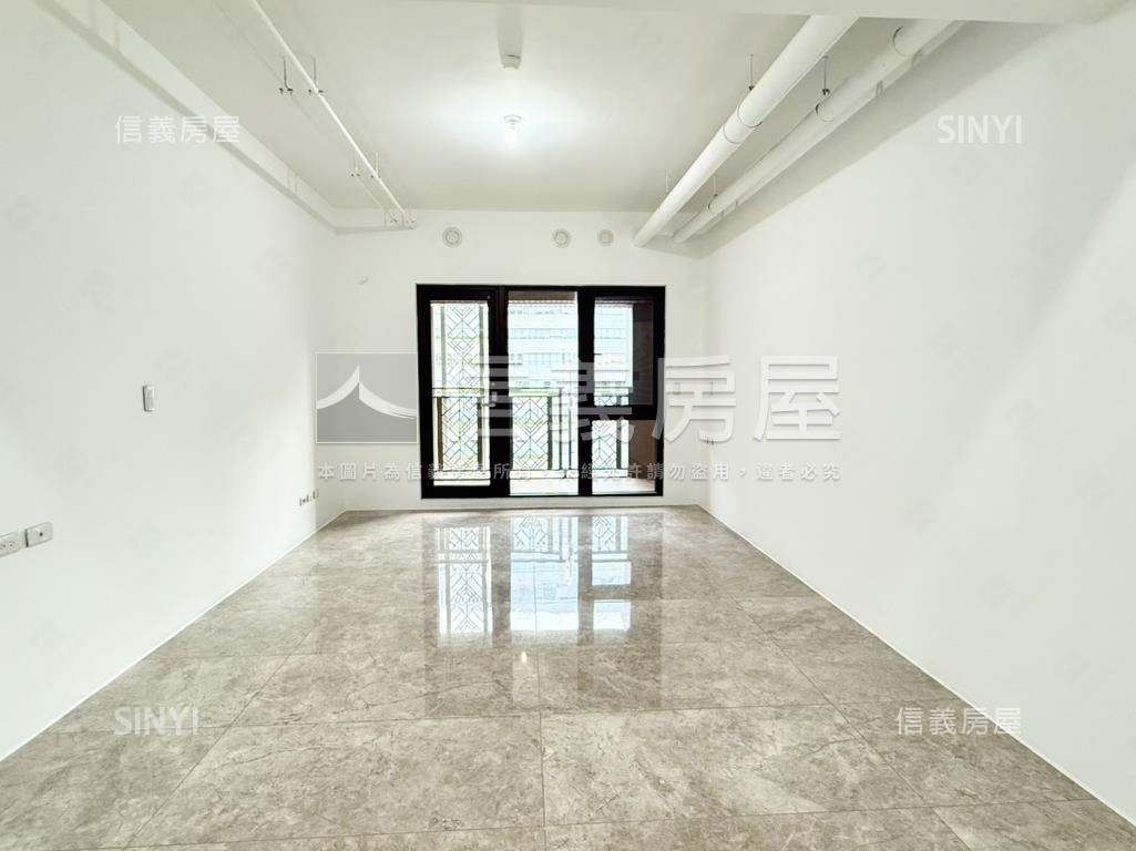 全新小巨蛋高樓美宅附車位房屋室內格局與周邊環境