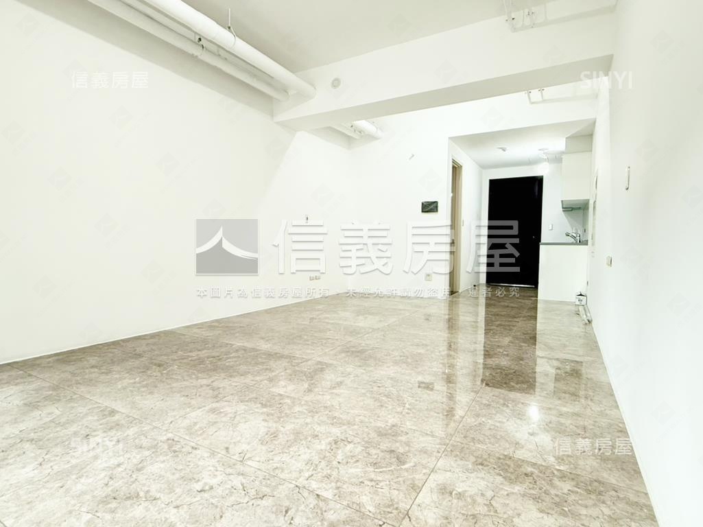 全新小巨蛋高樓美宅附車位房屋室內格局與周邊環境