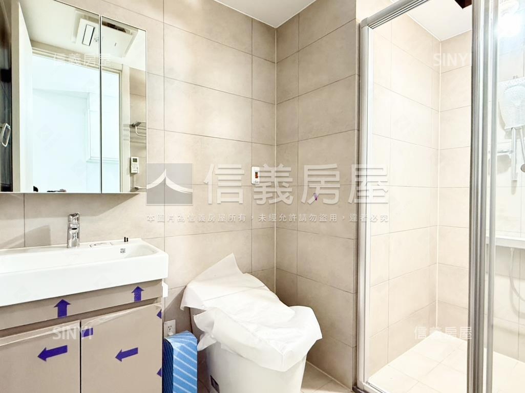 全新小巨蛋高樓美宅附車位房屋室內格局與周邊環境