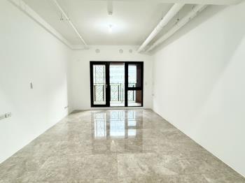 全新小巨蛋高樓美宅附車位