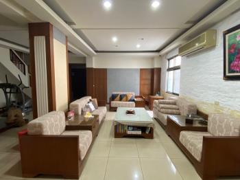 近警總大面寬美透天