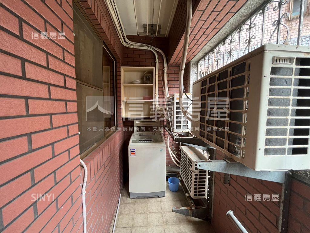 羅浮宮廷４房車位稀有釋出房屋室內格局與周邊環境