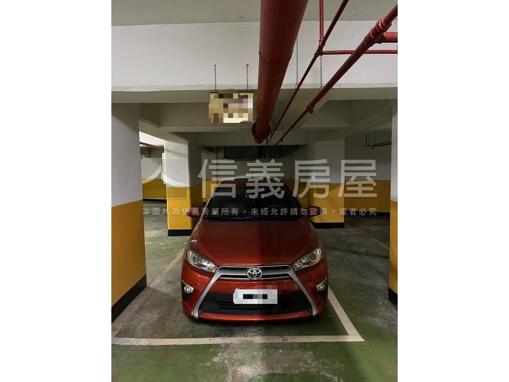 羅浮宮廷４房車位稀有釋出房屋室內格局與周邊環境