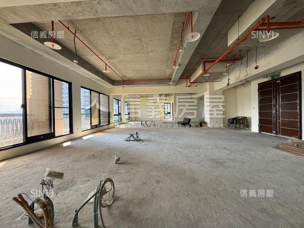 【一即一切】頂樓帝王戶房屋室內格局與周邊環境