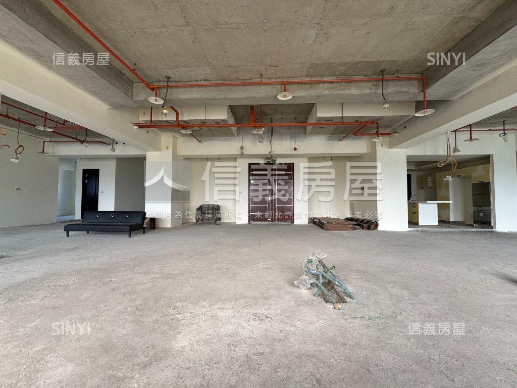 【一即一切】頂樓帝王戶房屋室內格局與周邊環境