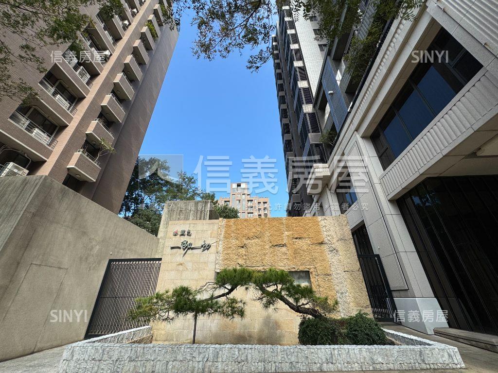 【一即一切】頂樓帝王戶房屋室內格局與周邊環境