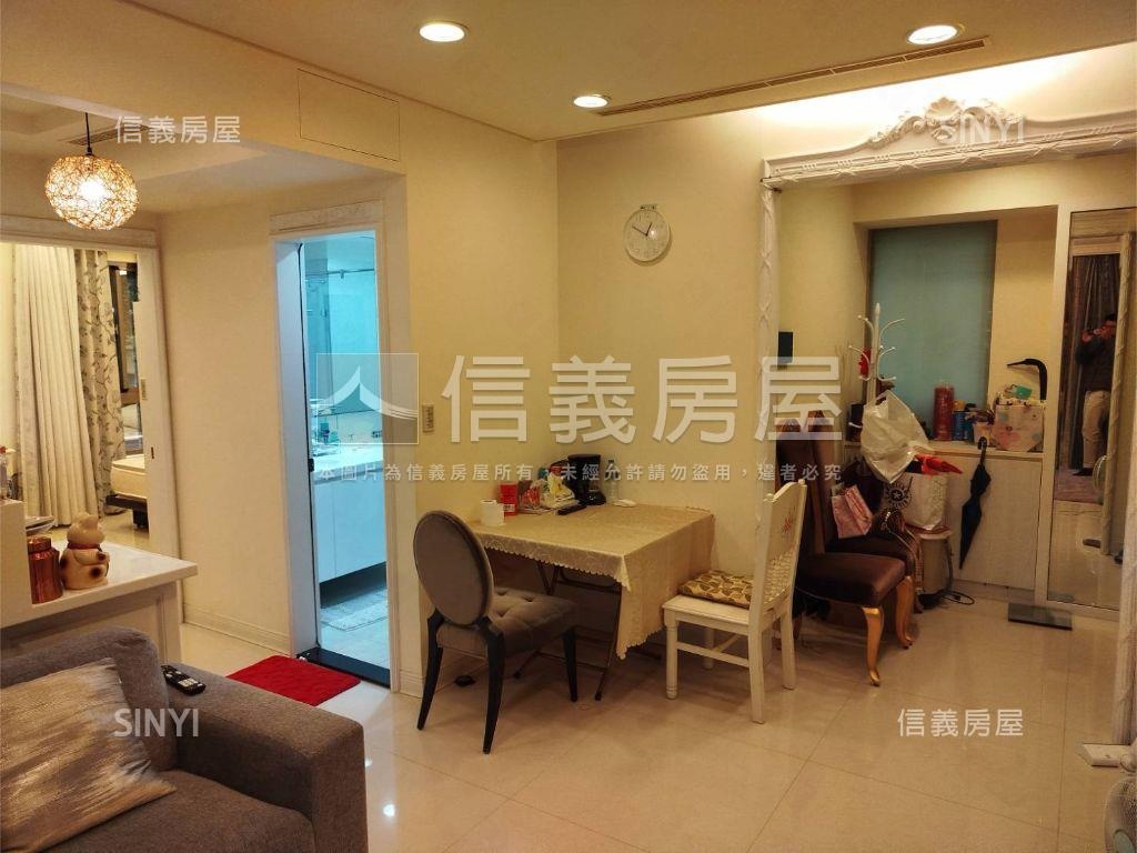 群星會！兩房附坡平車位房屋室內格局與周邊環境