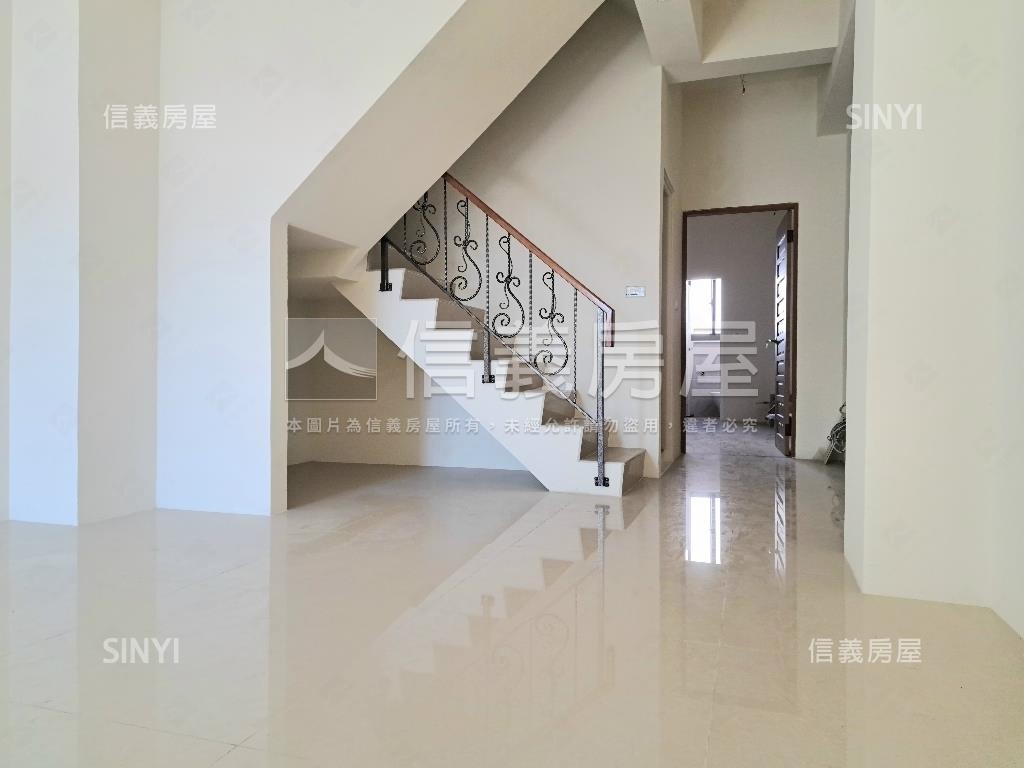 全新中興熱鬧文武百市金店房屋室內格局與周邊環境